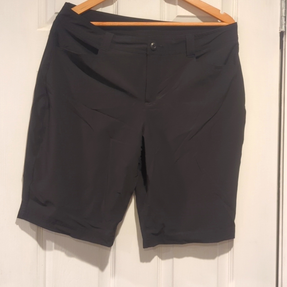 NWOT Eddie Bauer comfy black shorts